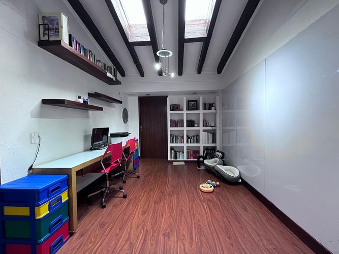 Casa de 4 alcobas en venta en Escobero, Envigado, 450 m² · foto 8 de 19