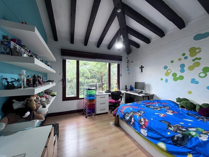 Casa de 4 alcobas en venta en Escobero, Envigado, 450 m² · foto 11 de 19