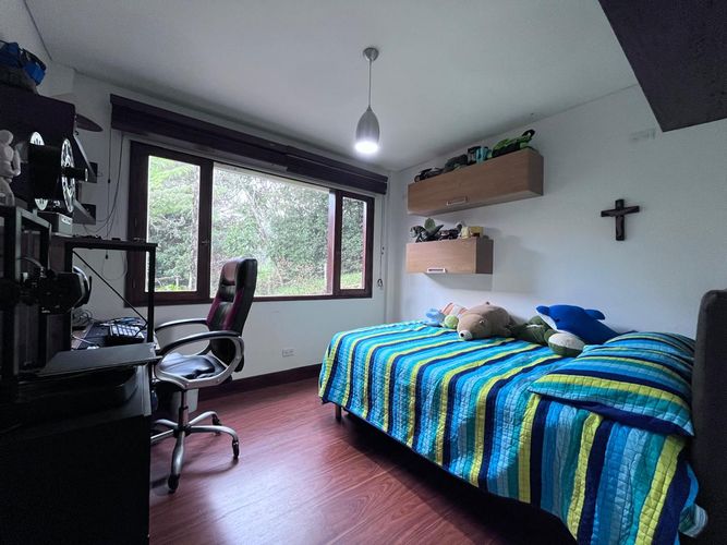 Casa de 4 alcobas en venta en Escobero, Envigado, 450 m² · foto 12 de 19