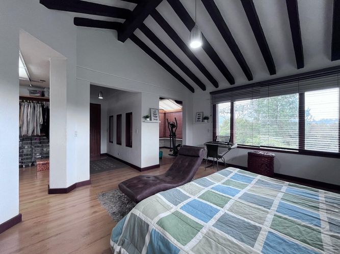 Casa de 4 alcobas en venta en Escobero, Envigado, 450 m² · foto 13 de 19