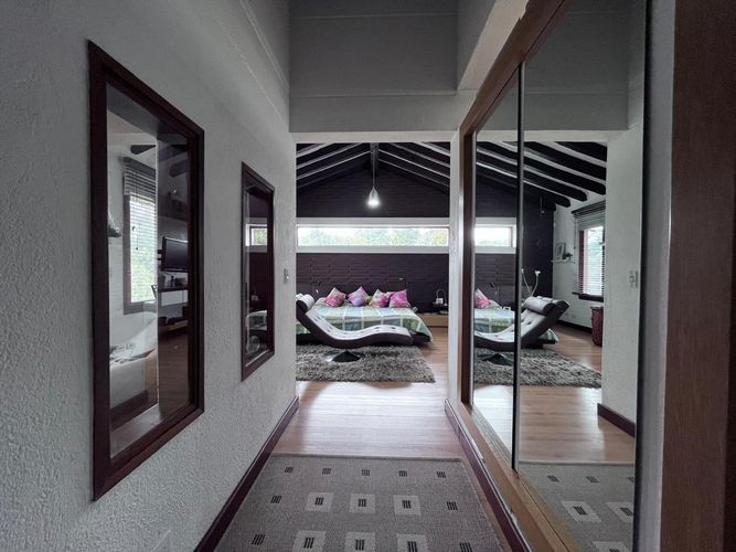 Casa de 4 alcobas en venta en Escobero, Envigado, 450 m² · foto 15 de 19
