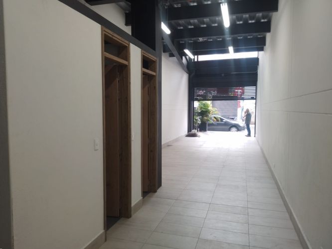 Local en arriendo en Entre Amigos, Sabaneta, 97 m² · foto 3 de 15