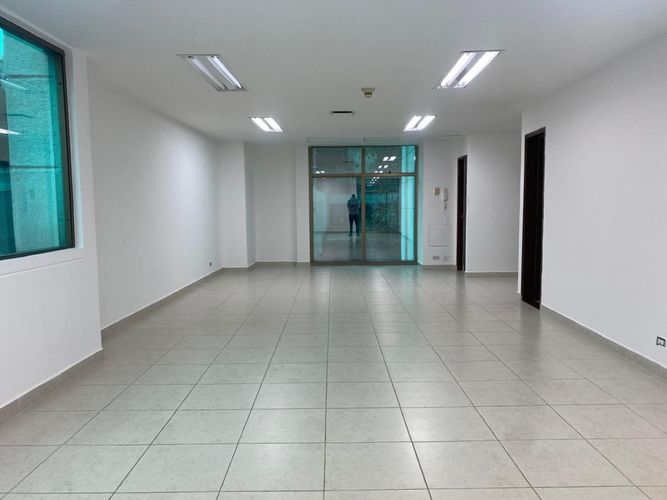 Oficina en arriendo en El Poblado, Medellín, 70 m² · foto 11 de 16