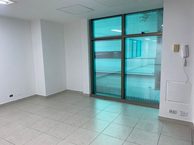 Oficina en arriendo en El Poblado, Medellín, 70 m² · foto 12 de 16