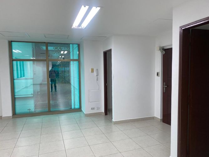 Oficina en arriendo en El Poblado, Medellín, 70 m² · foto 14 de 16