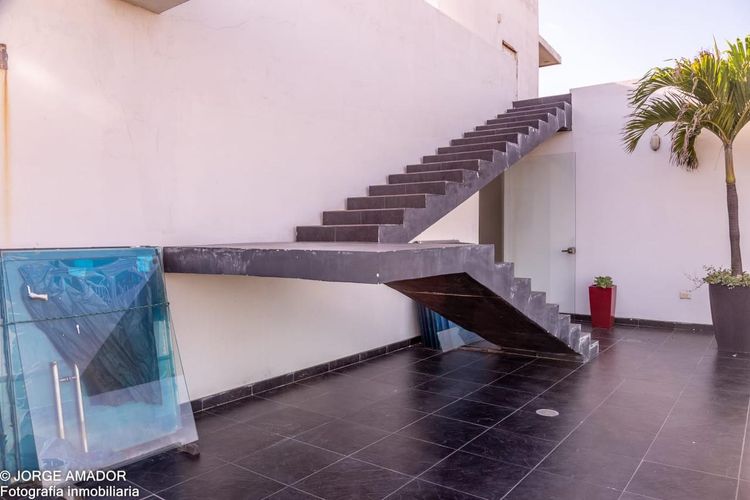Apartamento de 3 alcobas en venta en Cr. Puerta Del Sol, Barranquilla, 187 m² · foto 6 de 16