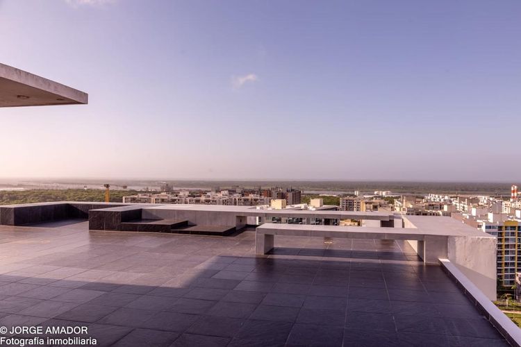 Apartamento de 3 alcobas en venta en Cr. Puerta Del Sol, Barranquilla, 187 m² · foto 13 de 16