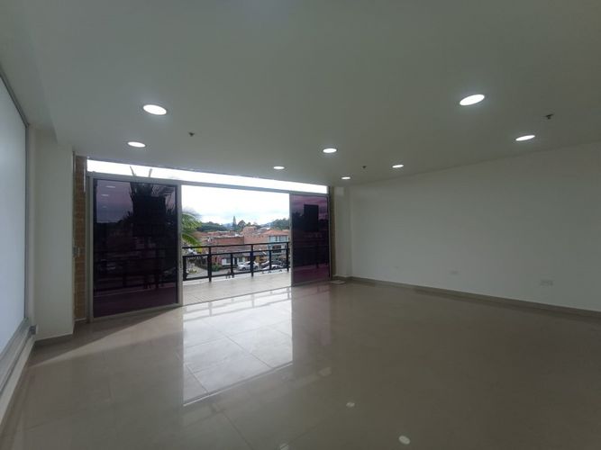 Local en venta en El Porvenir, Rionegro, 45 m² · foto 2 de 13
