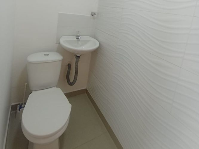 Local en venta en El Porvenir, Rionegro, 45 m² · foto 10 de 13