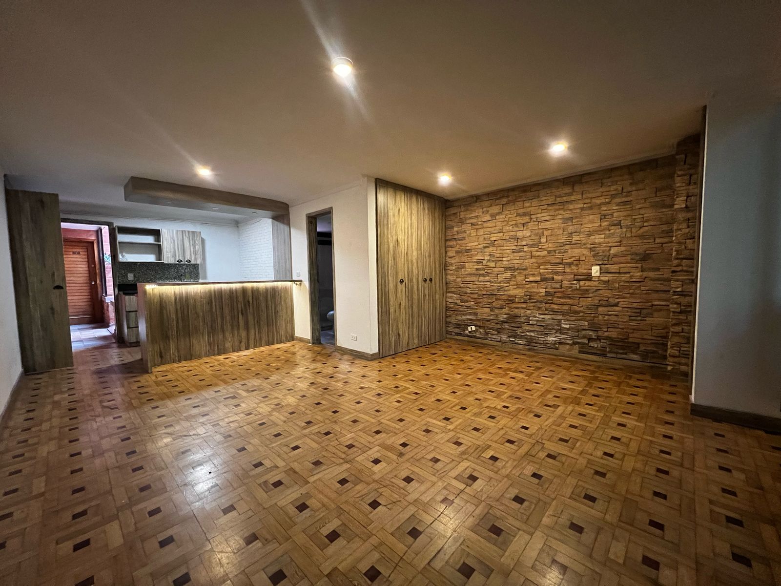 Apartamento en arriendo en El Poblado, Medellín · foto 5 de 16