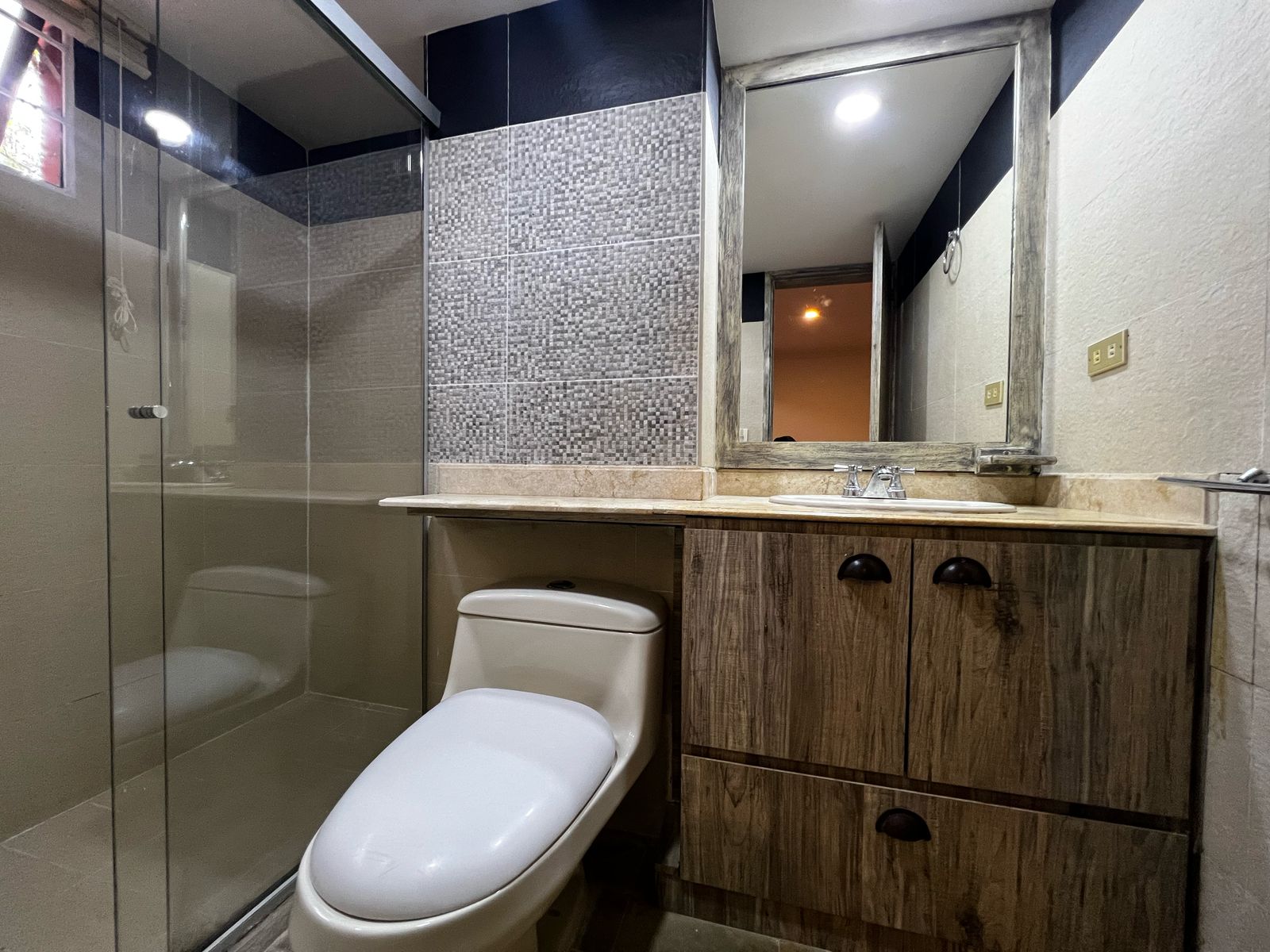 Apartamento en arriendo en El Poblado, Medellín · foto 15 de 16