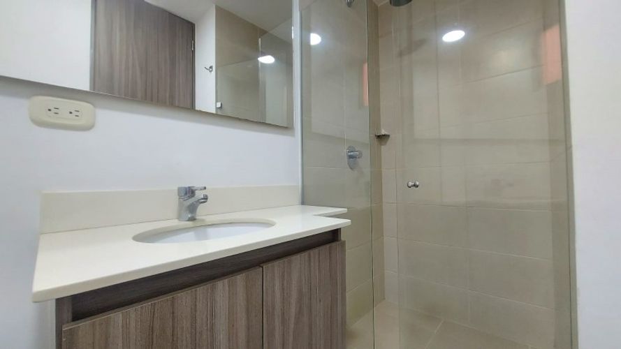 Apartamento de 2 alcobas en venta en El Tambo, La Ceja, 64 m² · foto 9 de 13