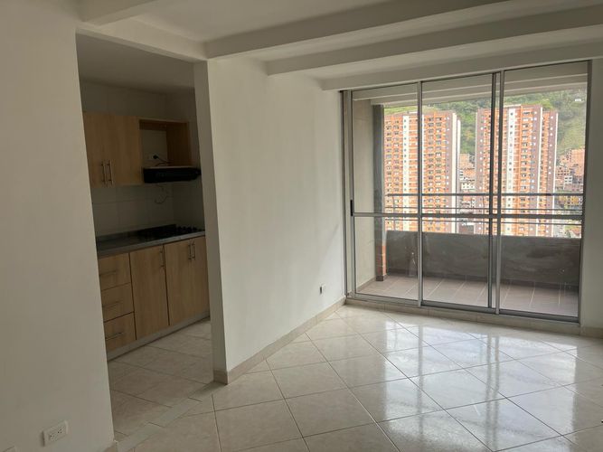 Apartamento de 3 alcobas en venta en Bello, 63 m² · foto 15 de 24