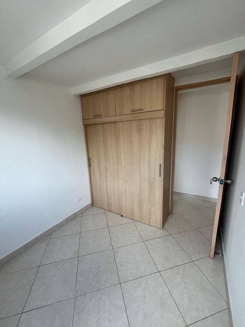 Apartamento de 3 alcobas en venta en Bello, 63 m² · foto 5 de 24