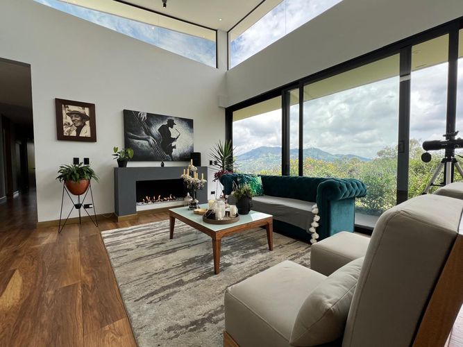 Casa de 3 alcobas en venta en La Ceja, 266 m² · foto 2 de 20