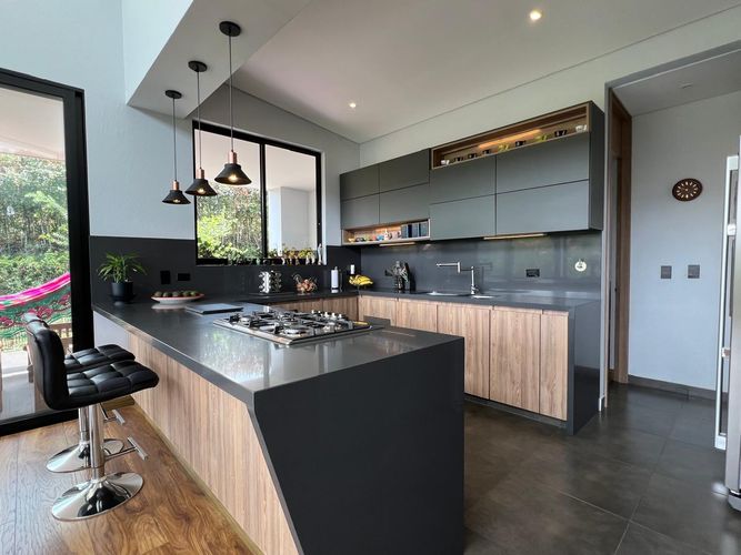 Casa de 3 alcobas en venta en La Ceja, 266 m² · foto 3 de 20