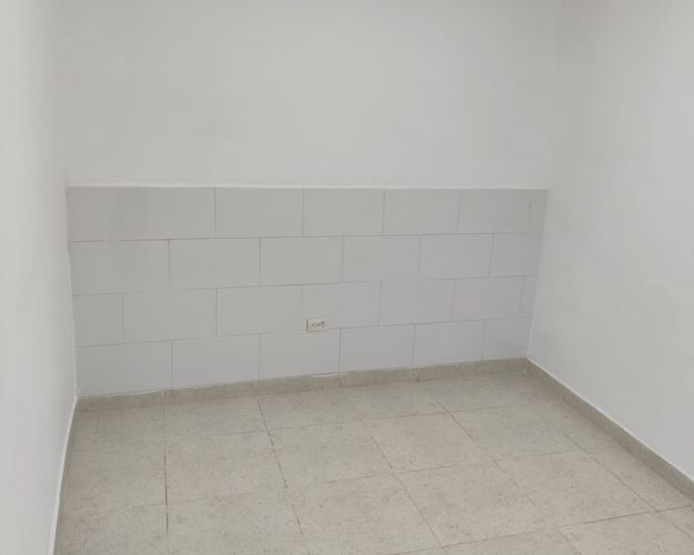 Local en arriendo en Cristo Rey, Medellín, 65 m² · foto 5 de 11