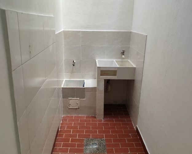 Local en arriendo en Cristo Rey, Medellín, 65 m² · foto 9 de 11