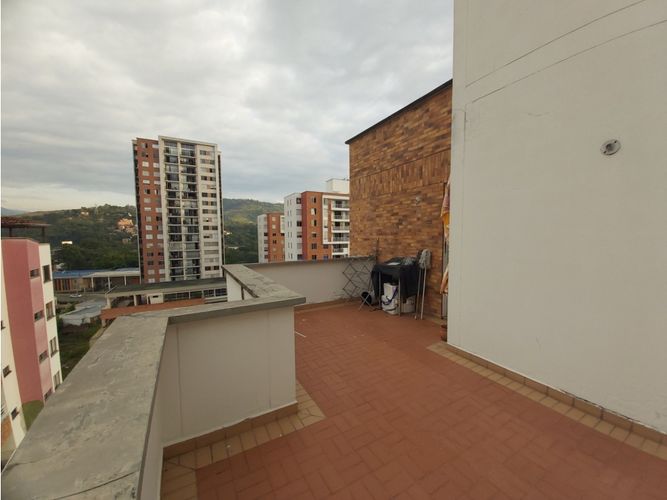 Apartamento de 4 alcobas en venta en Granjas De Provenza, Bucaramanga, 149 m² · foto 9 de 16