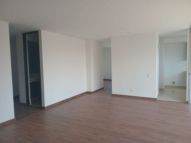 Apartamento de 3 alcobas en arriendo en El Poblado, Medellín, 125 m² · foto 10 de 20