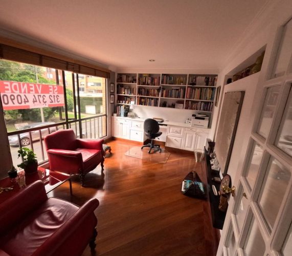 Apartamento de 3 alcobas en venta en Chicó Navarra, Bogotá, 230 m² · foto 6 de 24