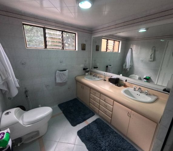 Apartamento de 3 alcobas en venta en Chicó Navarra, Bogotá, 230 m² · foto 8 de 24