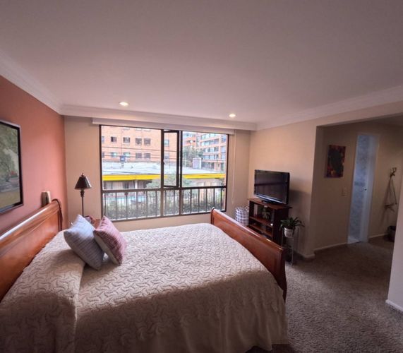 Apartamento de 3 alcobas en venta en Chicó Navarra, Bogotá, 230 m² · foto 9 de 24