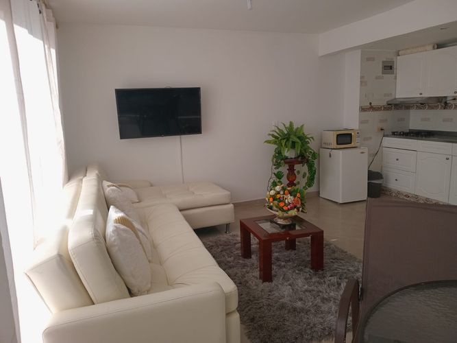 Apartamento de 2 alcobas en arriendo en El Poblado, Medellín, 89 m² · foto 4 de 14