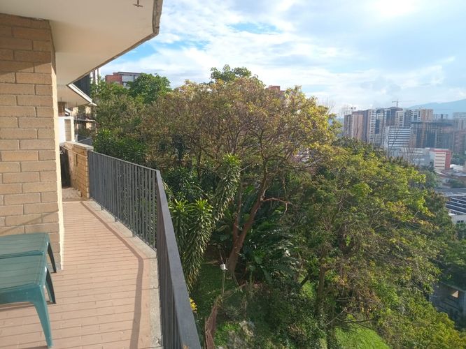 Apartamento de 2 alcobas en arriendo en El Poblado, Medellín, 89 m² · foto 14 de 14