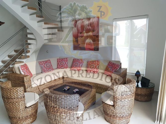 Casa de 4 alcobas en venta en Julio Campos Gonzalez, Girardot, 148 m² · foto 2 de 10