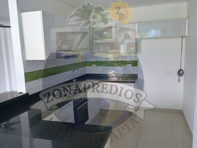 Apartamento de 3 alcobas en venta en Girardot, Girardot, 174 m² · foto 2 de 10
