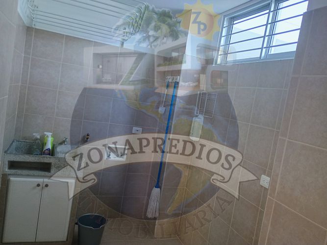 Apartamento de 3 alcobas en venta en Girardot, Girardot, 174 m² · foto 3 de 10