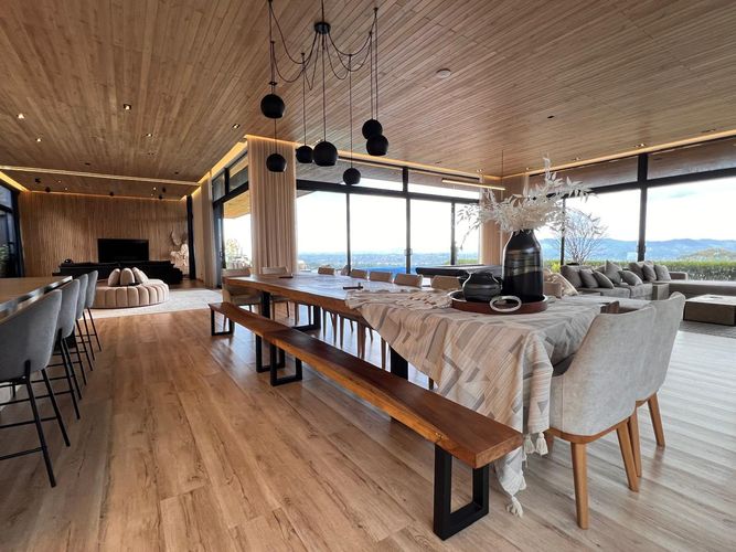 Casa de 7 alcobas en venta en El Porvenir, Rionegro, 1200 m² · foto 3 de 20