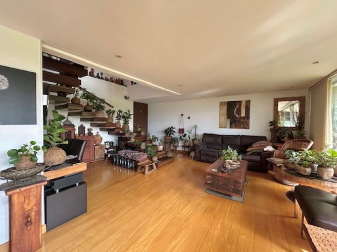 Apartamento de 4 alcobas en venta en Las Lomas, Medellín, 135 m² · foto 4 de 24