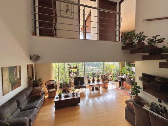 Apartamento de 4 alcobas en venta en Las Lomas, Medellín, 135 m² · foto 6 de 24