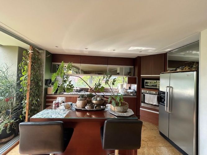 Apartamento de 4 alcobas en venta en Las Lomas, Medellín, 135 m² · foto 10 de 24
