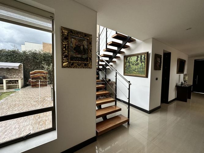 Casa de 4 alcobas en venta en Algarra Iii, Cajicá, 328 m² · foto 11 de 24