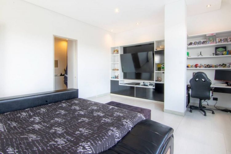 Casa de 6 alcobas en venta en Las Palmas, Envigado, 550 m² · foto 21 de 24
