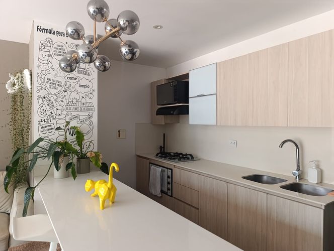 Apartamento de 2 alcobas en venta en El Poblado, Medellín, 85 m² · foto 6 de 16