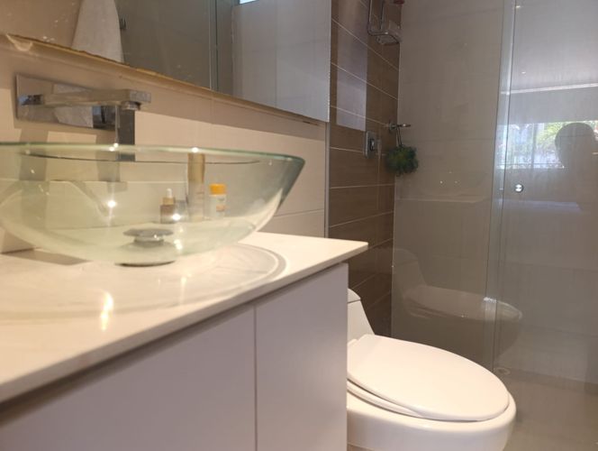 Apartamento de 2 alcobas en venta en El Poblado, Medellín, 85 m² · foto 13 de 16