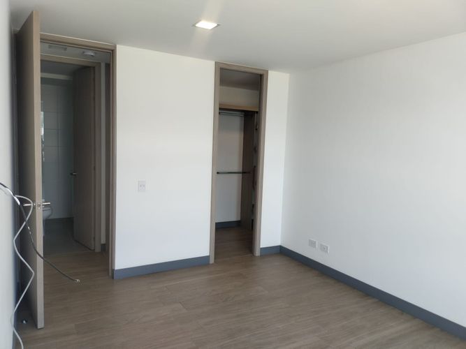 Apartamento de 2 alcobas en venta en Bosques De Zuñiga, Envigado, 76 m² · foto 12 de 17