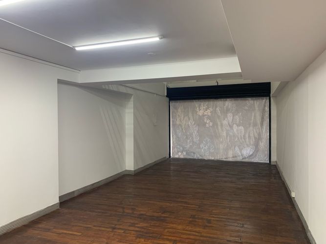 Local en arriendo en El Poblado, Medellín, 46 m² · foto 2 de 8