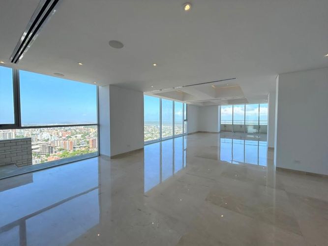 Apartamento de 4 alcobas en venta en Villa Country, Barranquilla, 481 m² · foto 6 de 24