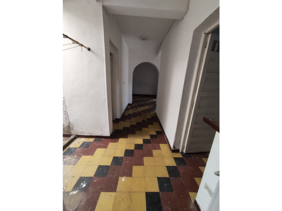 Casa de 7 alcobas en venta en Los Angeles, Medellín, 250 m² · foto 11 de 20
