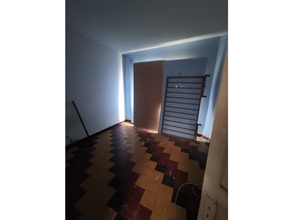 Casa de 7 alcobas en venta en Los Angeles, Medellín, 250 m² · foto 13 de 20