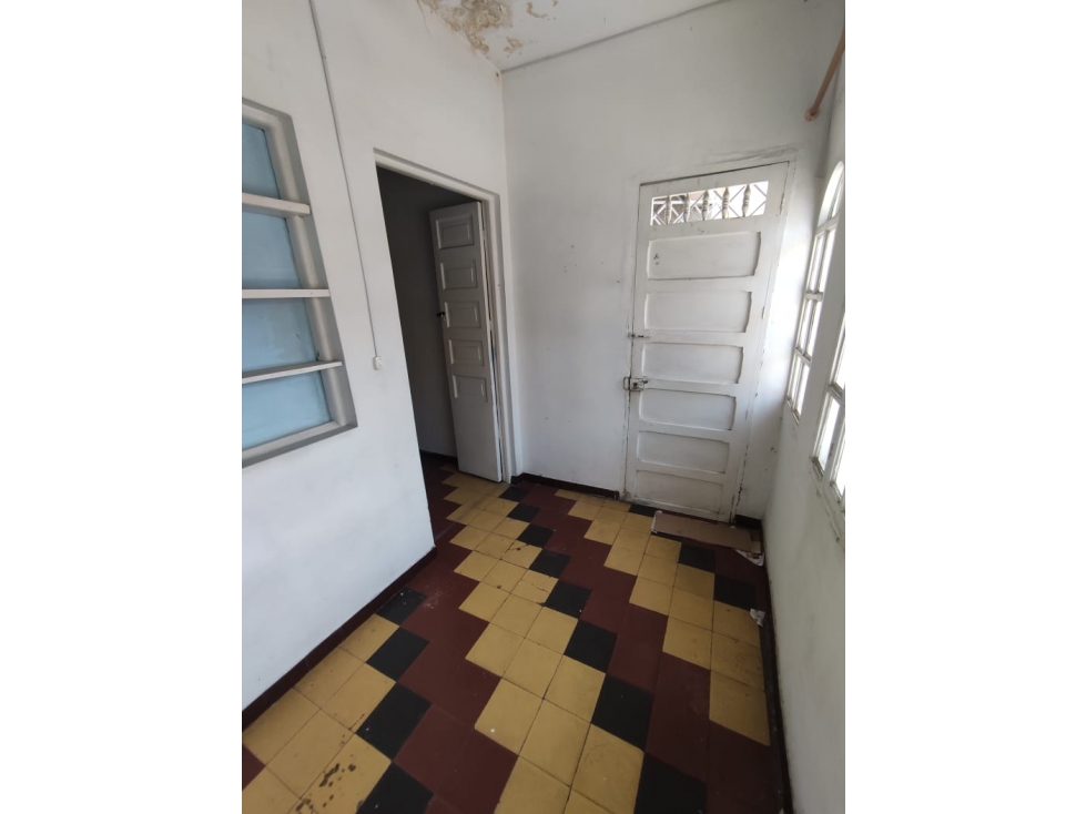 Casa de 7 alcobas en venta en Los Angeles, Medellín, 250 m² · foto 16 de 20