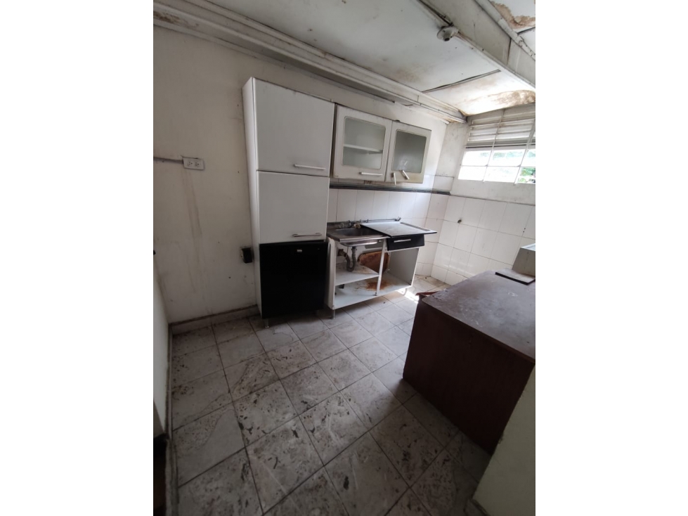 Casa de 7 alcobas en venta en Los Angeles, Medellín, 250 m² · foto 18 de 20