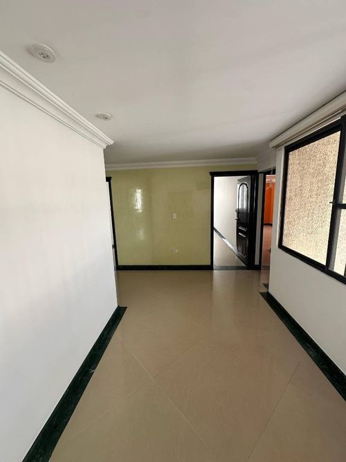 Apartamento de 4 alcobas en venta en Sotomayor, Bucaramanga, 260 m² · foto 5 de 11