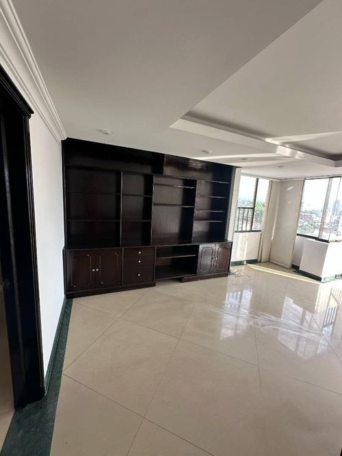 Apartamento de 4 alcobas en venta en Sotomayor, Bucaramanga, 260 m² · foto 7 de 11