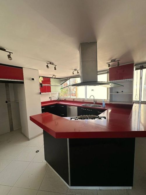 Apartamento de 4 alcobas en venta en Sotomayor, Bucaramanga, 260 m² · foto 8 de 11